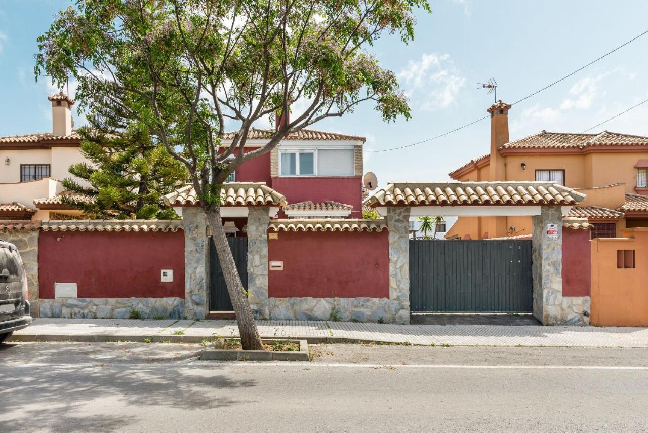 Villa Marty - Mayores De 25 Anos Chiclana de la Frontera Kültér fotó